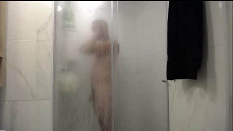 Santii online show from November 21, 2025, 10:52 pm