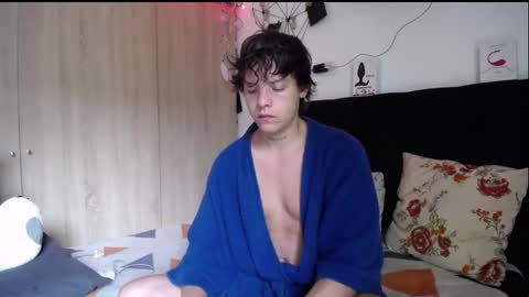 Santii online show from February 24, 2026, 6:28 pm