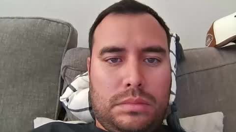 Thiago.... online show from November 23, 2025, 9:47 pm