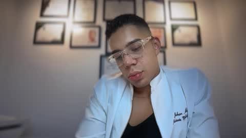 santoxxxkinney online show from February 5, 2026, 8:24 pm