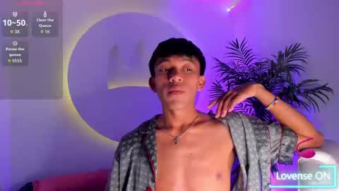 Santii online show from October 7, 2025, 9:45 pm