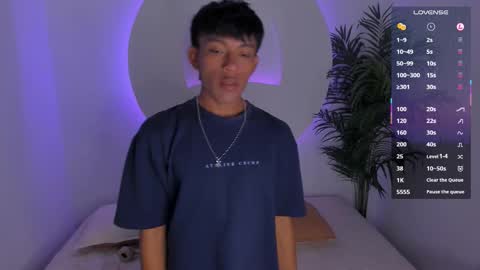 Santii online show from October 10, 2025, 10:09 pm