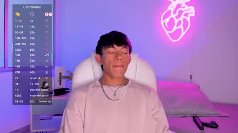 Santii online show from November 13, 2025, 10:30 pm