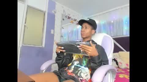 santy online show from November 21, 2025, 3:22 pm