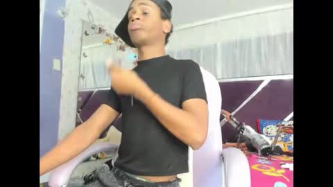 santy online show from January 11, 2026, 4:06 am