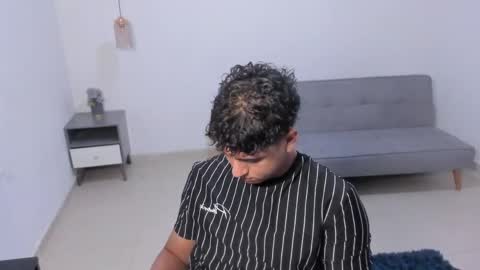 santy_stump online show from April 22, 2026, 9:38 pm