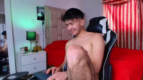 Snapshot of santyago_taylor chatting on December 14, 2024, 7:14 pm Santyago online show from December 14, 2024, 7:14 pm