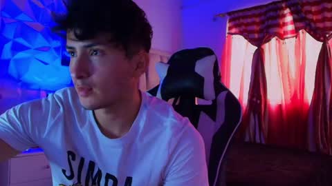 Snapshot of santyago_taylor chatting on December 27, 2024, 7:03 pm Santyago online show from December 27, 2024, 7:03 pm