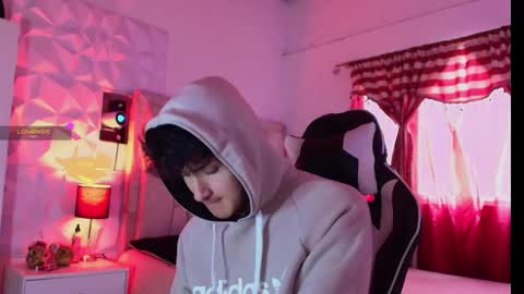 Snapshot of santyago_taylor chatting on January 3, 2025, 9:57 pm Santyago online show from January 3, 2025, 9:57 pm