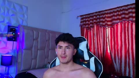 Snapshot of santyago_taylor chatting on January 13, 2025, 9:42 pm Santyago online show from January 13, 2025, 9:42 pm