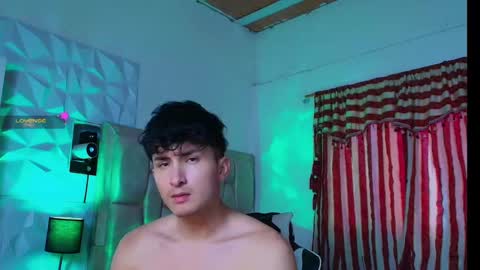 Snapshot of santyago_taylor chatting on January 22, 2025, 10:05 pm Santyago online show from January 22, 2025, 10:05 pm