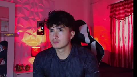 Snapshot of santyago_taylor chatting on January 23, 2025, 6:56 pm Santyago online show from January 23, 2025, 6:56 pm