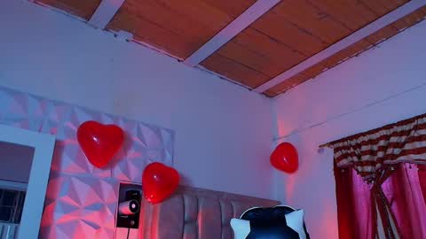 Snapshot of santyago_taylor chatting on February 19, 2025, 11:04 pm Santyago online show from February 19, 2025, 11:04 pm