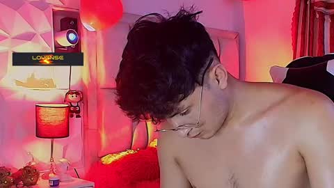 Snapshot of santyago_taylor chatting on March 5, 2025, 10:43 pm Santyago online show from March 5, 2025, 10:43 pm