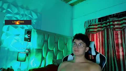 Snapshot of santyago_taylor chatting on March 10, 2025, 7:18 pm Santyago online show from March 10, 2025, 7:18 pm