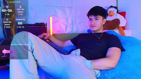 Snapshot of santyago_taylor chatting on September 25, 2025, 8:12 pm Santyago online show from September 25, 2025, 8:12 pm