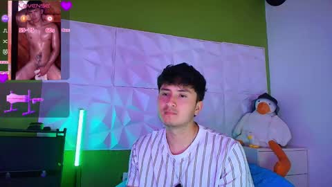 Snapshot of santyago_taylor chatting on October 3, 2025, 7:22 pm Santyago online show from October 3, 2025, 7:22 pm