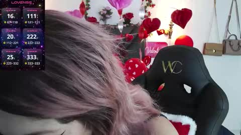 sanyaseraphine0 online show from February 13, 2026, 7:43 pm