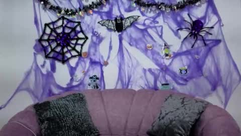 saorisworld online show from November 2, 2025, 4:59 am