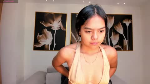 Saphira James online show from June 6, 2026, 6:56 pm