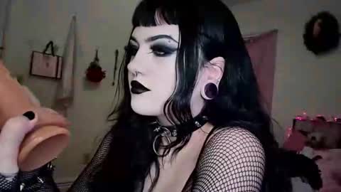 Sapphire online show from January 9, 2026, 11:39 pm