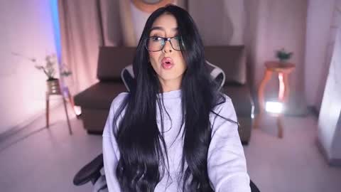 Sara  online show from March 3, 2025, 12:27 pm