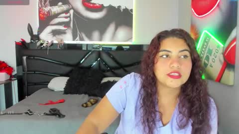 sara_bdsm online show from February 18, 2026, 2:18 am