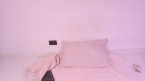 Sara Cook online show from May 14, 2026, 12:01 pm