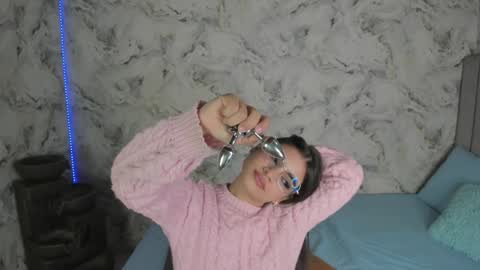 Snapshot of sara_fernandezz chatting on January 6, 2025, 1:08 pm sara online show from January 6, 2025, 1:08 pm