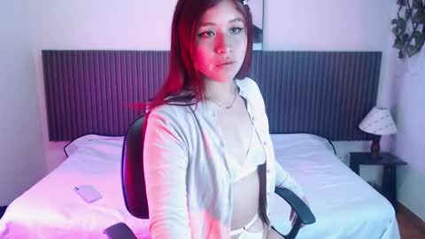 Snapshot of sara_guerreiro chatting on December 1, 2025, 2:00 pm sara_guerreiro online show from December 1, 2025, 2:00 pm