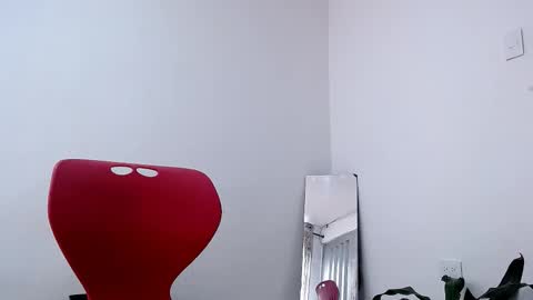 sara_johnson__ online show from November 21, 2025, 2:49 pm