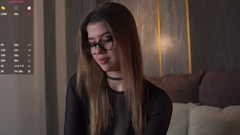 Sara online show from November 19, 2025, 4:51 pm