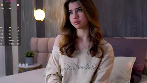 Sara online show from November 22, 2025, 4:39 pm