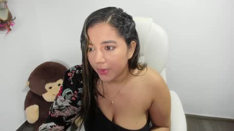 Snapshot of sara_lizcano chatting on January 4, 2025, 10:49 am sarah  LIZCANO....... online show from January 4, 2025, 10:49 am