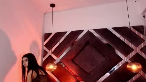 sara_lopee1 online show from September 19, 2025, 11:55 am