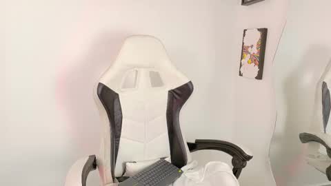 Sara online show from March 26, 2026, 7:08 pm