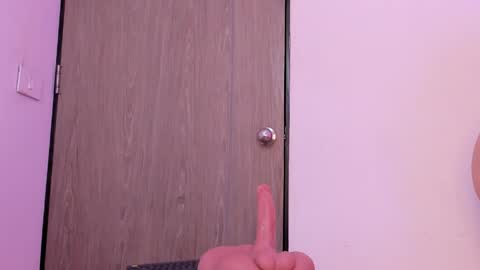 Sara  online show from April 14, 2026, 7:09 pm