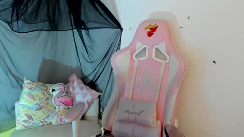 Sarah Ramirez online show from January 17, 2025, 6:57 am