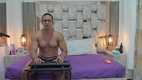 Snapshot of saraandjhony chatting on December 12, 2024, 1:06 pm saraANDyoni online show from December 12, 2024, 1:06 pm