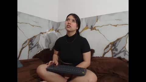 sara and thomas online show from November 20, 2025, 12:00 am