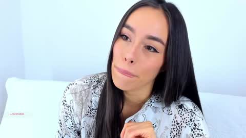 Snapshot of saraarchbould chatting on February 6, 2025, 5:30 pm Sara online show from February 6, 2025, 5:30 pm