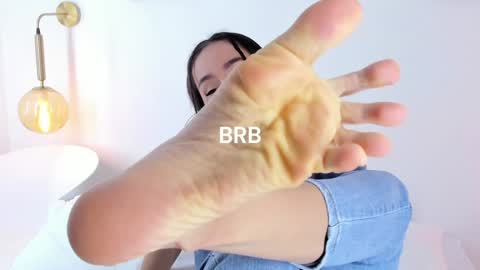 Snapshot of saraarchbould chatting on February 6, 2025, 8:34 pm Sara online show from February 6, 2025, 8:34 pm