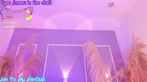 SaraAvila  online show from October 18, 2025, 8:37 am