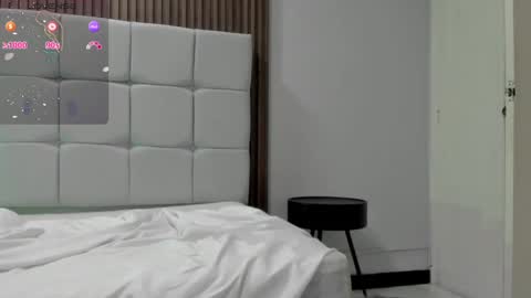   online show from March 4, 2025, 10:02 am