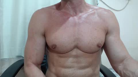 saradorj92 online show from November 23, 2025, 5:35 pm