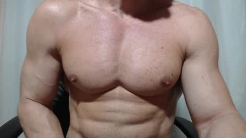 saradorj92 online show from April 13, 2026, 3:45 am