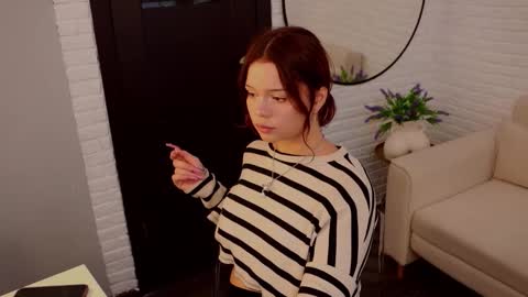 Snapshot of sarah__babyyy chatting on October 6, 2025, 10:45 am Sarah online show from October 6, 2025, 10:45 am