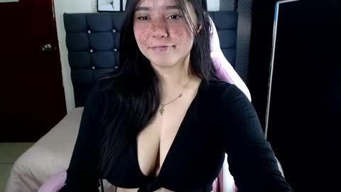 Sarah Moon online show from February 20, 2025, 2:13 pm