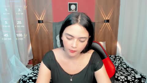 Snapshot of sarah_angelll chatting on January 13, 2025, 8:04 pm sarah online show from January 13, 2025, 8:04 pm