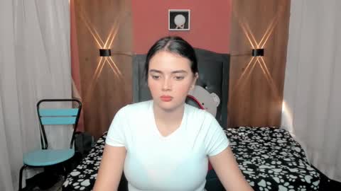 Snapshot of sarah_angelll chatting on February 12, 2025, 9:22 pm sarah online show from February 12, 2025, 9:22 pm